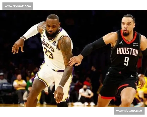 热火与湖人G3激战回放：浓眉篮下统治詹姆斯关键时刻发力